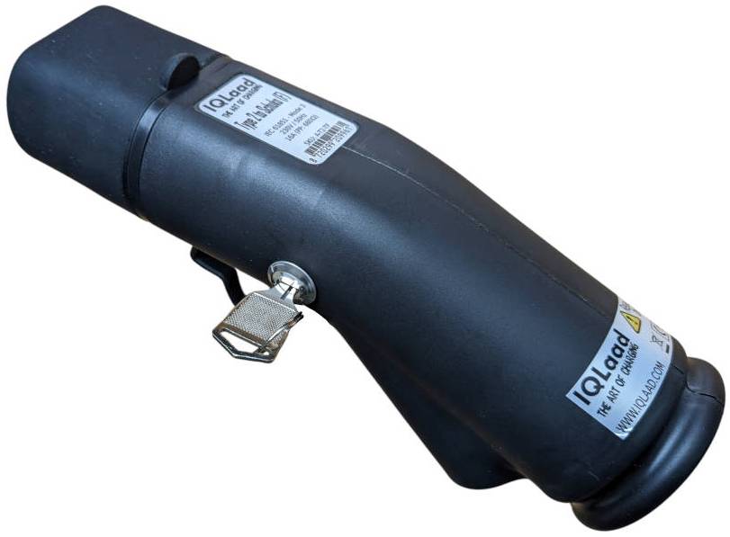 Adapter to transform a charge point in a regular 230 Volt socket